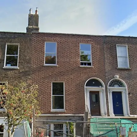 Seomra I Mbaile Atha Cliath Apartment *